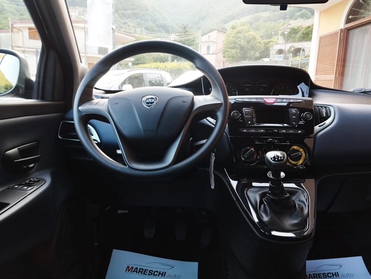 Lancia Ypsilon 1.0 FireFly 5 porte S&S Hybrid !!!