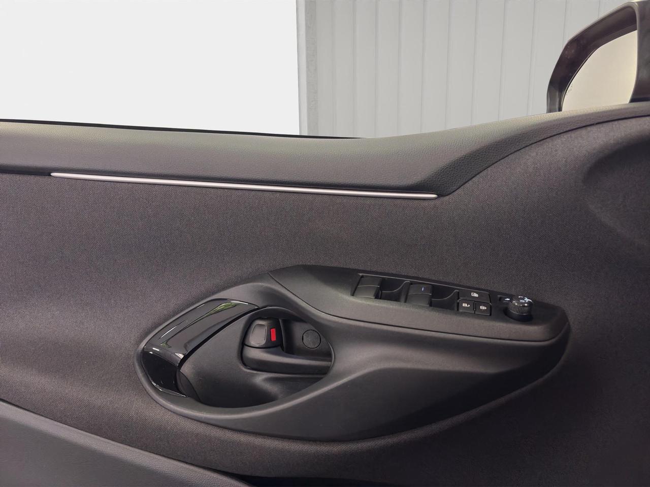 Toyota Yaris 1.5h Lounge