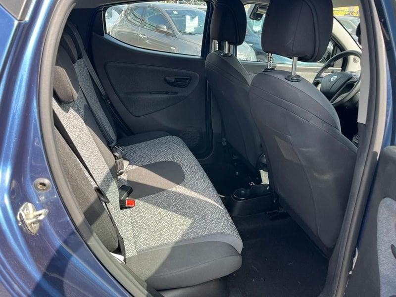 Lancia Ypsilon Ypsilon 1.0 FireFly 5 porte S&S Hybrid Silver Plus