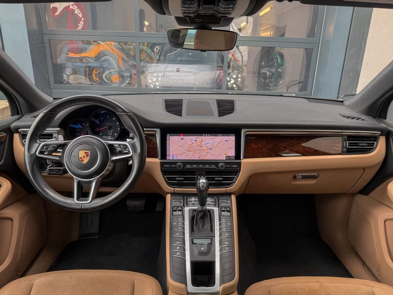 Porsche Macan 2.0 AUTO-NAVI-TETTO
