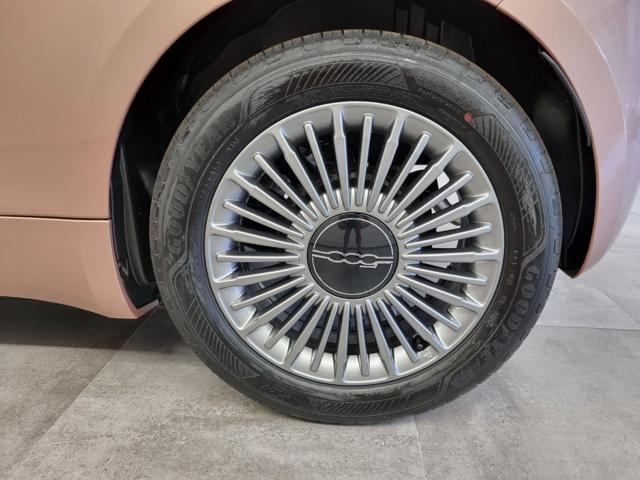 FIAT 500 Berlina Hybrid Icon