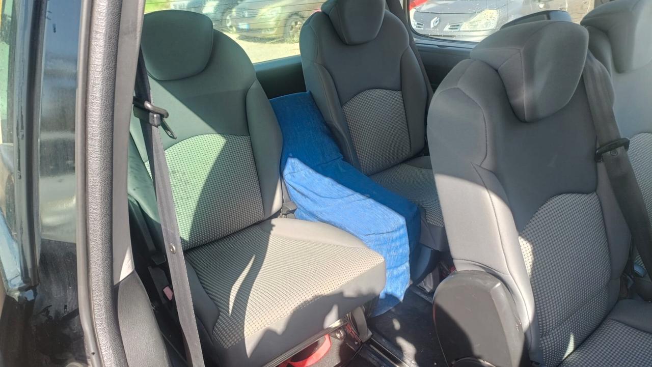 Citroen C8 2.0 HDi 136CV FAP Dynamique 7 posti