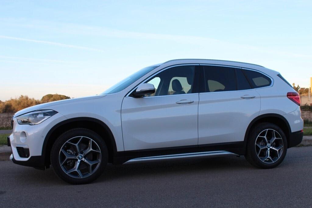 BMW X1 xDrive 18d X-Line Aut. *FULL LED *Pelle