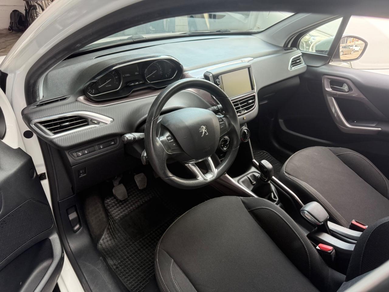 Peugeot 2008 2015 allure full optional