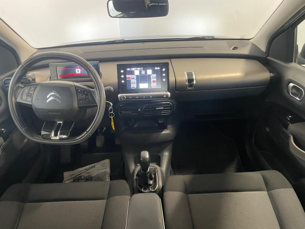 Citroen C4 Cactus PureTech 82 Shine km 85.000