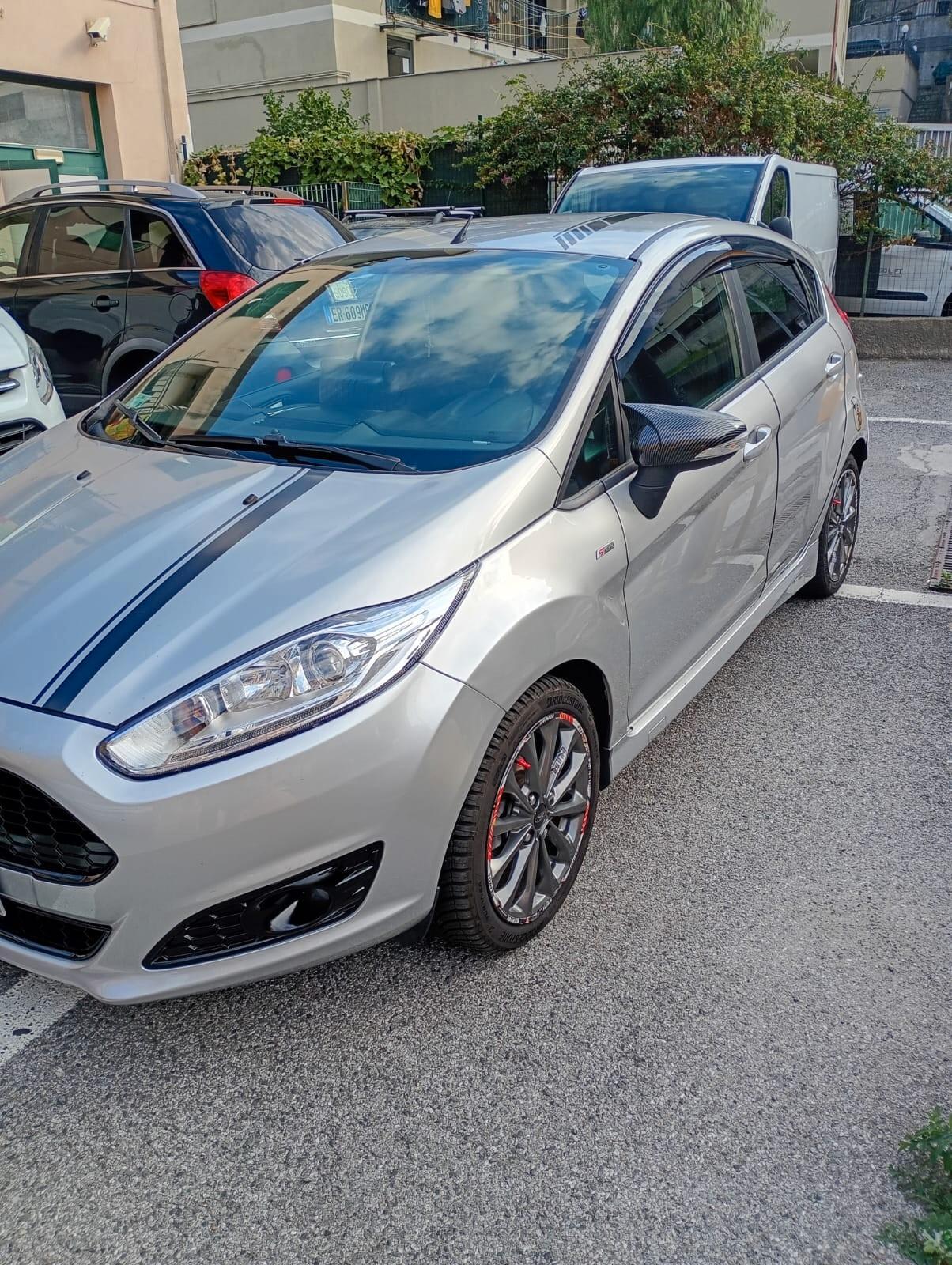 Ford Fiesta 1.5 TDCi 75CV 5 porte ST-Line