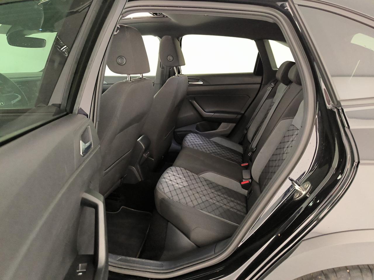 Volkswagen Taigo 1.0 tsi r-line 115cv