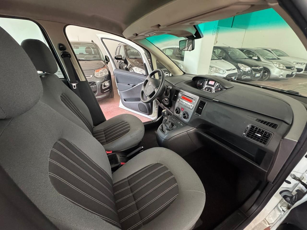 Lancia MUSA 1.3 Mjt 95 CV Gold SI NEOPATENTATI
