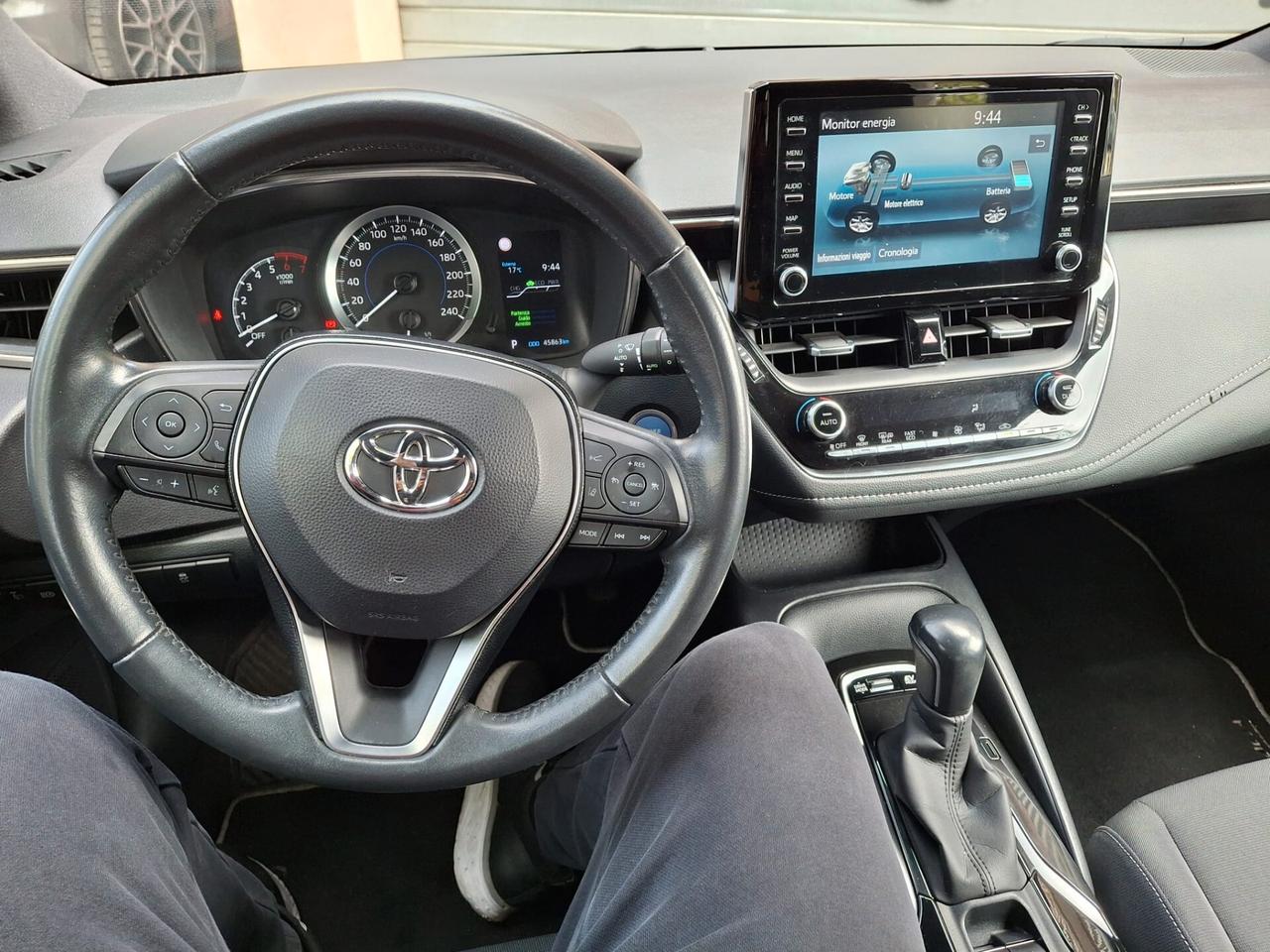 Toyota Corolla 1.8 Hybrid