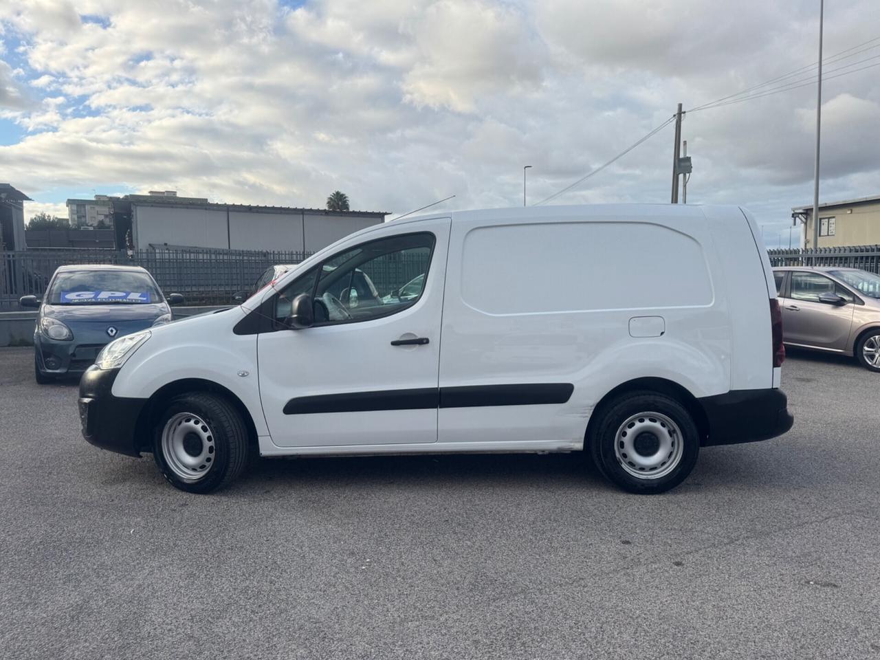 Peugeot Partner BlueHDi 100 L2 Furgone Pro con porta laterale EURO 6B