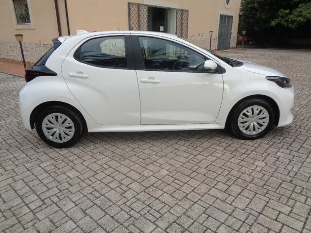 Toyota Yaris 1.5 Hybrid 5 porte Active