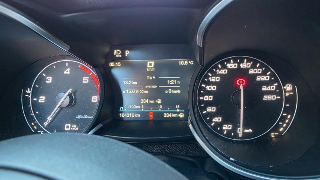 Alfa Romeo Stelvio 2.2 Turbodiesel 160 CV AT8 RWD Rosso Edizione