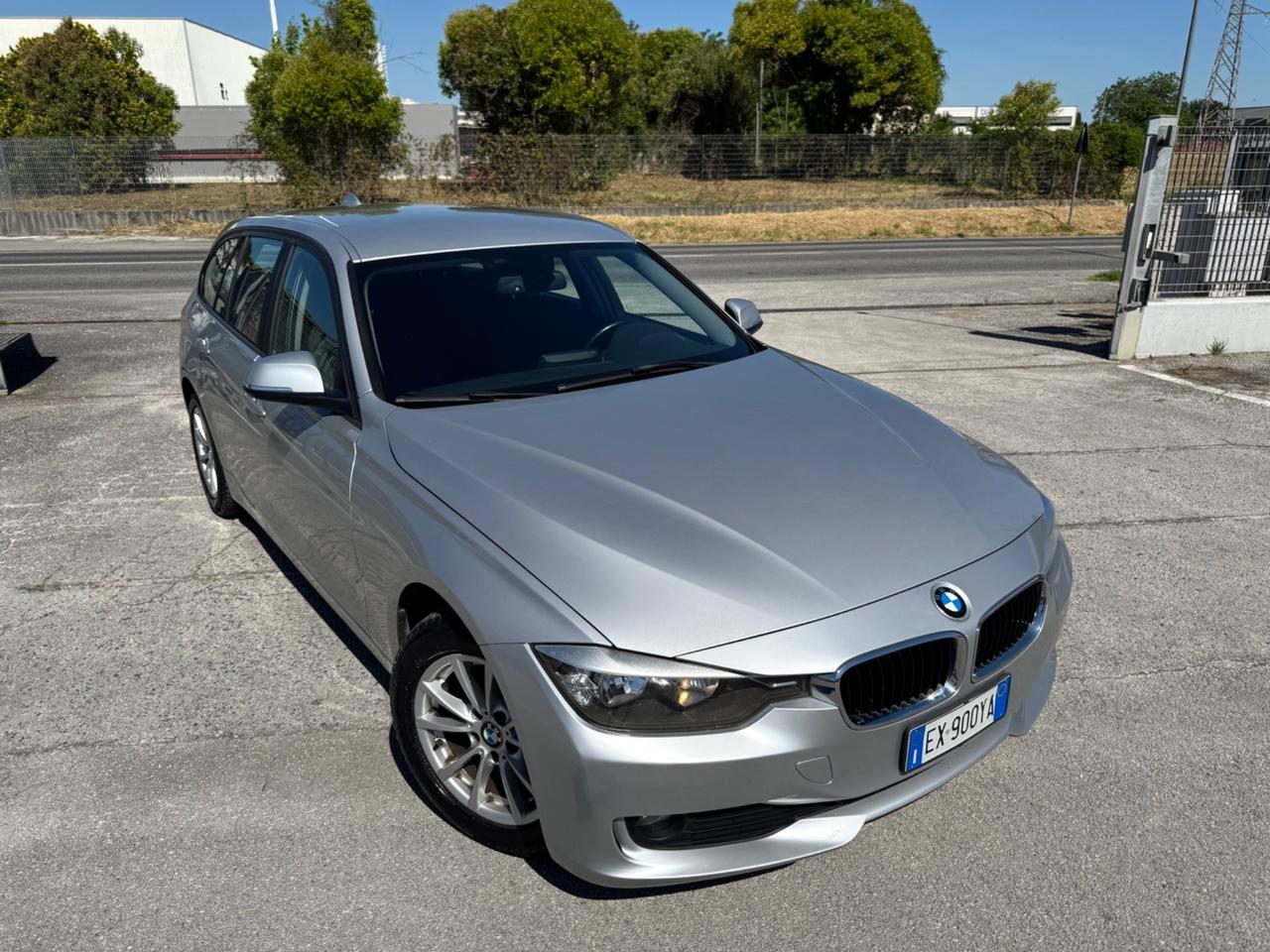 BMW 316d Automatic Touring - Navi