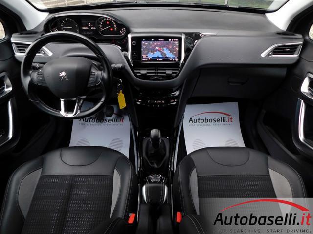 PEUGEOT 2008 1.2 TURBO 110CV S&S ALLURE, NAVIGATORE, CARPLAY