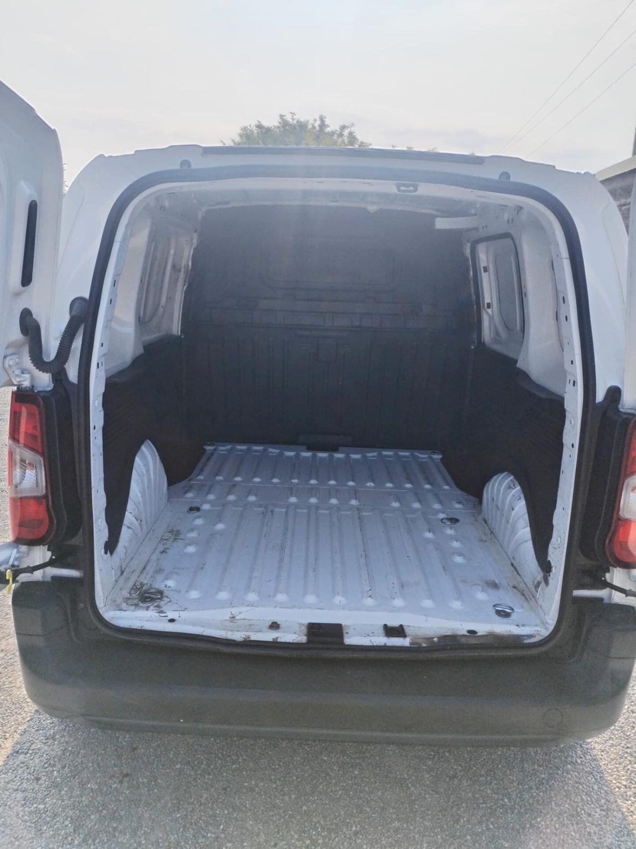 Opel Combo Cargo 1.6 Diesel 100CV S&S PC 650kg Edition
