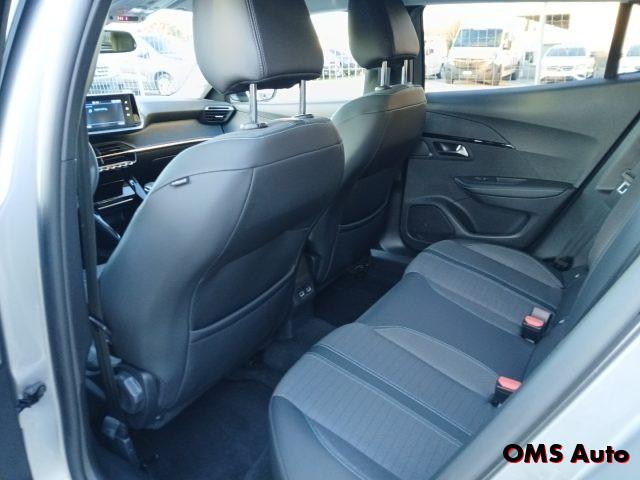 PEUGEOT 2008 BlueHDi 110 S&S Allure Pack