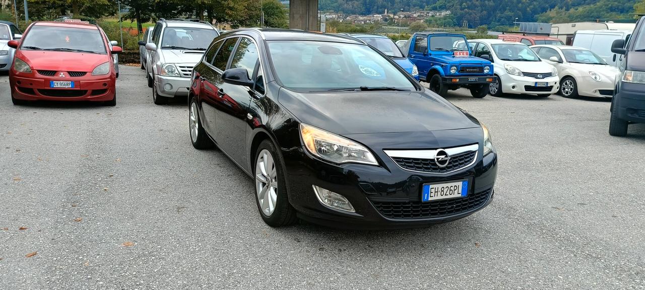 Opel Astra 1.7 CDTI 110CV Sports Tourer Cosmo