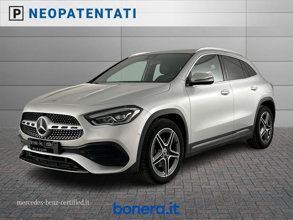 Mercedes GLA 180 180 D Premium 8G-DCT