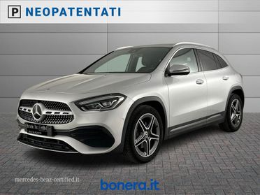 Mercedes GLA 180 180 D Premium 8G-DCT