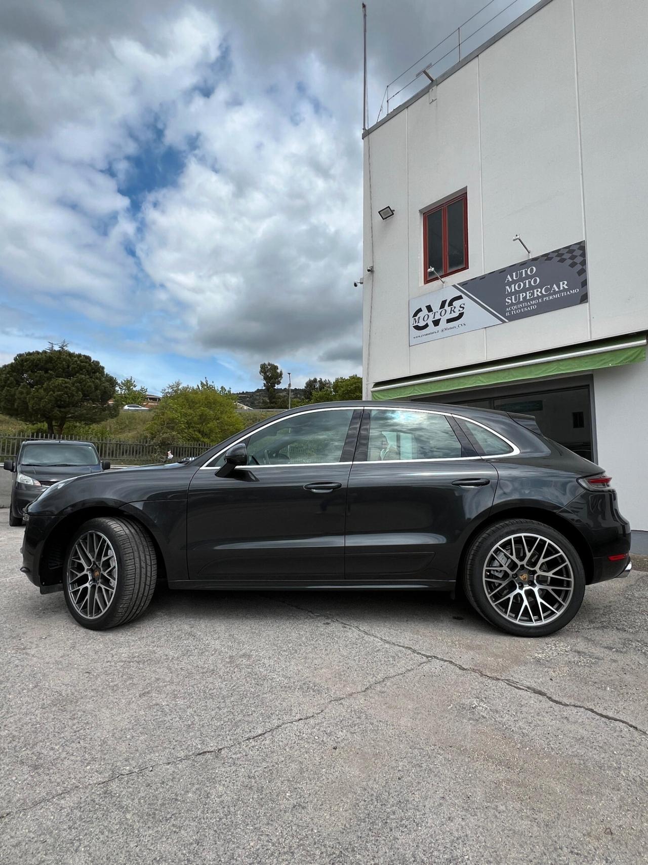 Porsche Macan TURBO IVA ESPOSTA