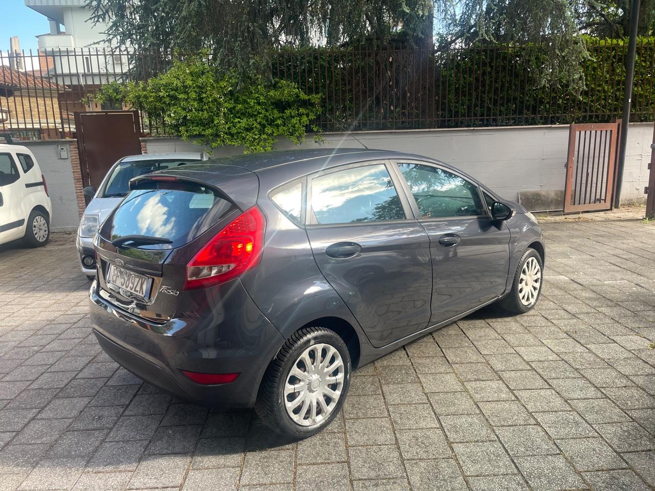 Ford Fiesta 1.4 TDCi 5p. Titanium
