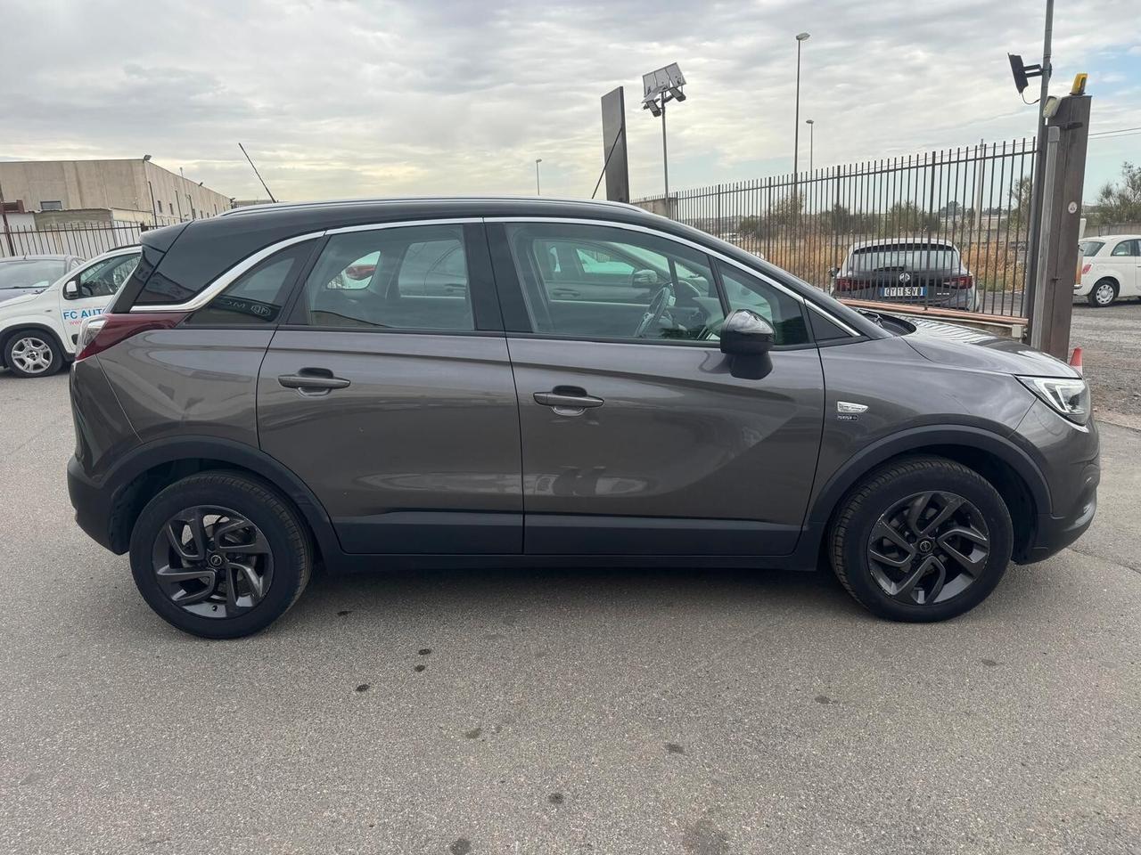 Opel Crossland X 1.5 ECOTEC D 110 CV Ultimate 2020 - PARI AL NUOVO