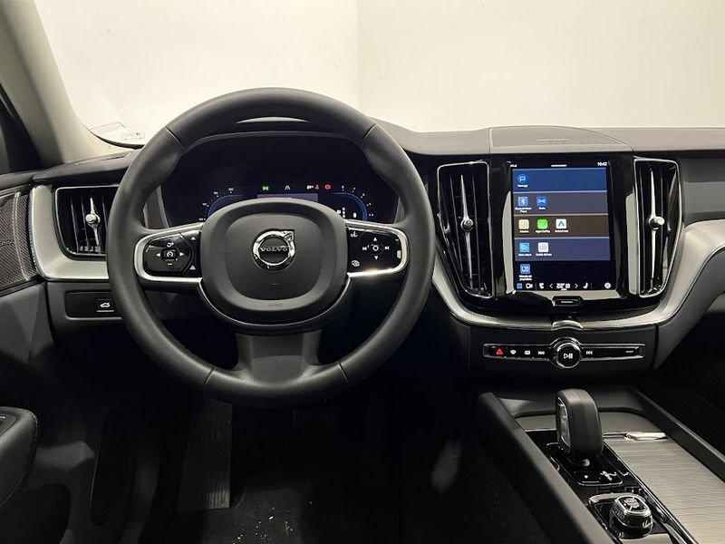 Volvo XC60 XC60 B5 AWD automatico Plus Dark