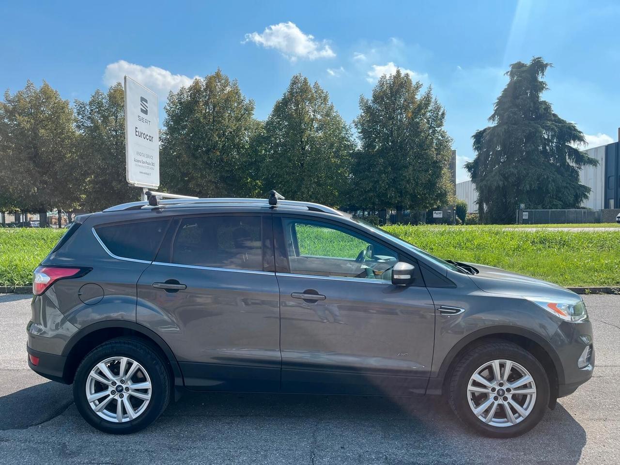 Ford Kuga 2.0 TDCI 150 CV S&S 4WD Titanium