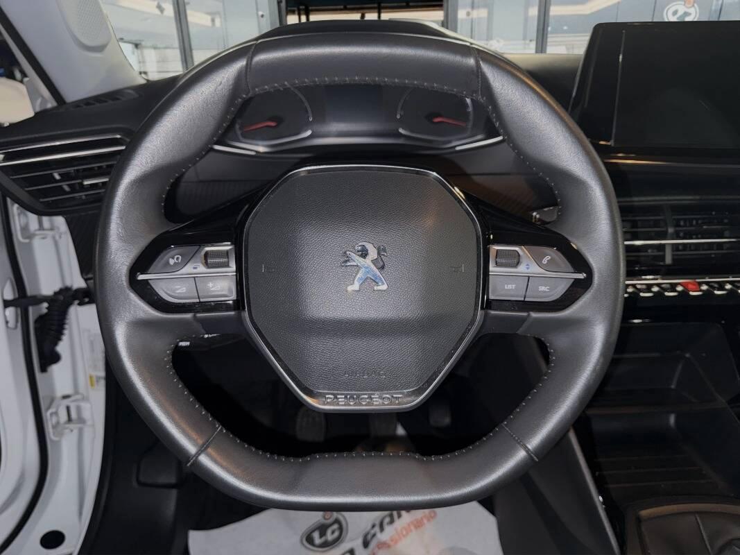 Peugeot 2008 1.2 puretech Active Pack s&s 100cv Con CARPLAY