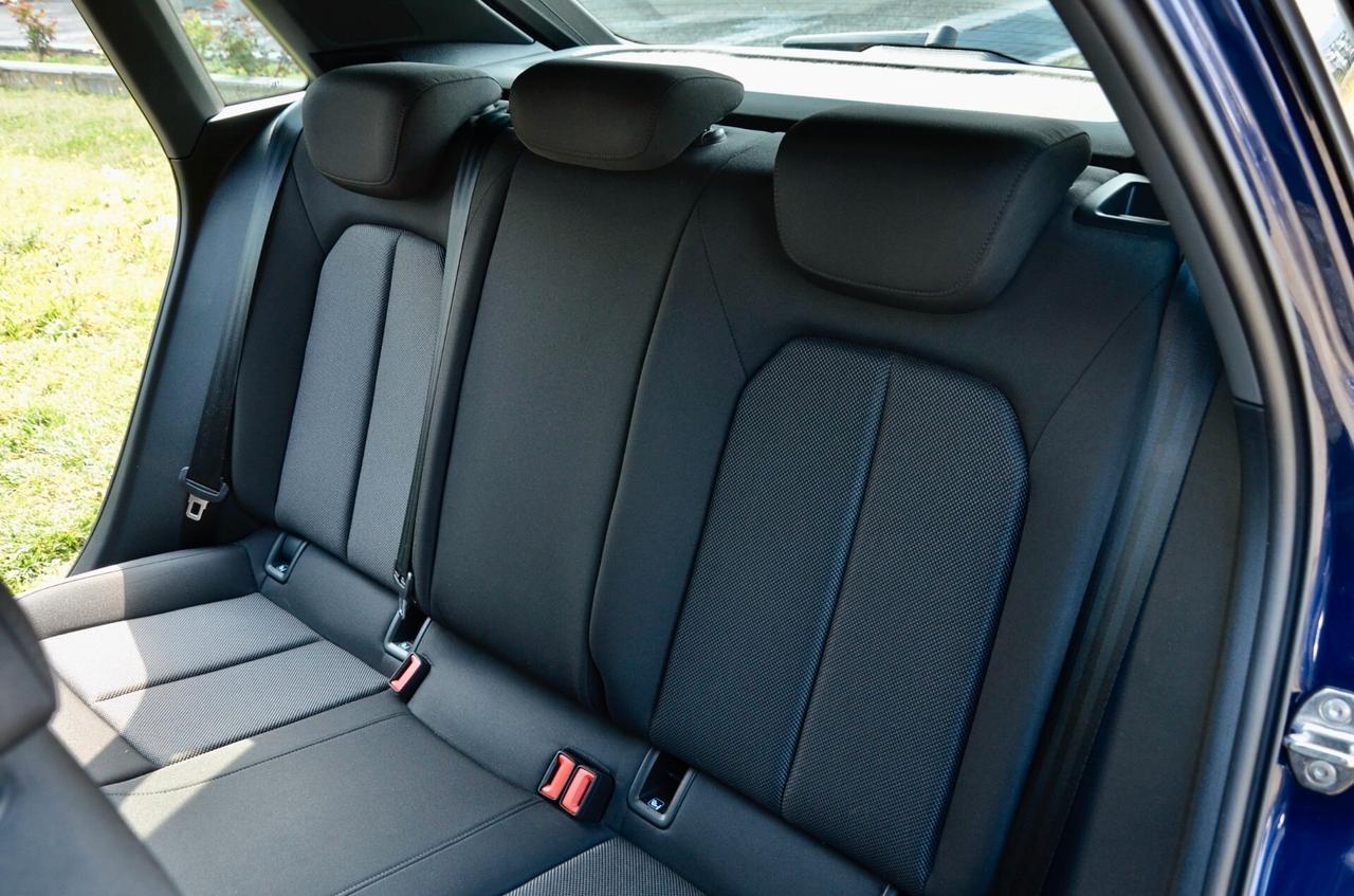 AUDI A3 SPB 30 2.0 TDI S LINE EDITION 116cv S-TRONIC, OK NEOPATENTATI, SERVICE CON FATTURE, EURO 6D, PERMUTE