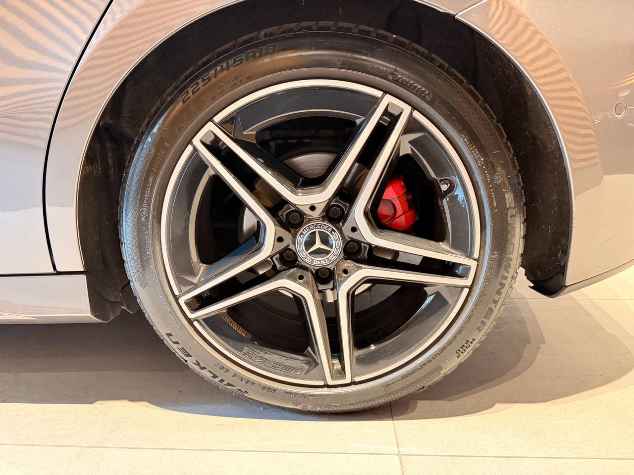 Mercedes-benz A 180 d Automatic AMG Line Premium