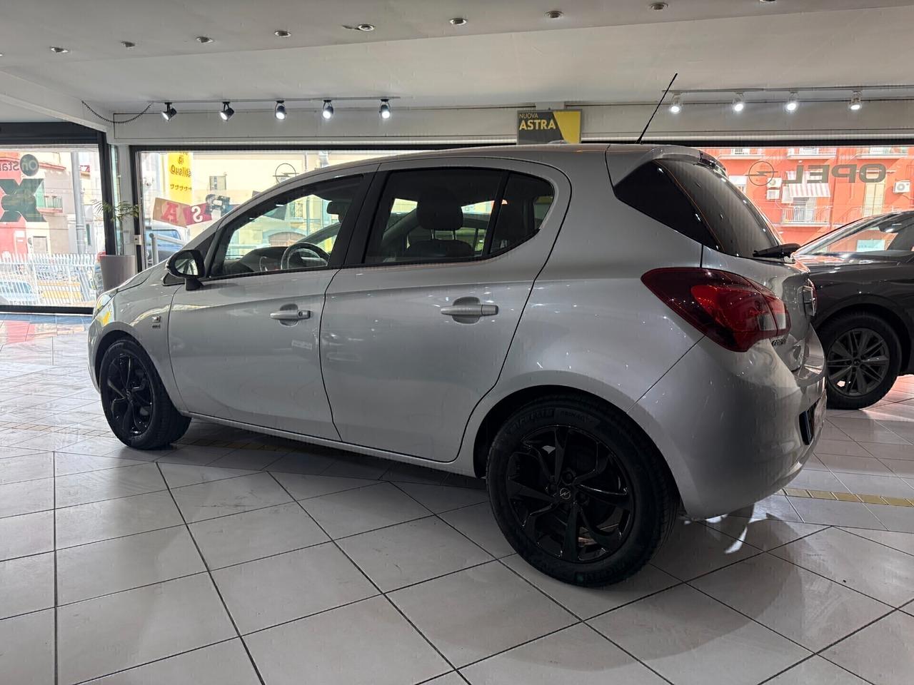 Opel Corsa 1.4 5 porte Innovation KM 81826