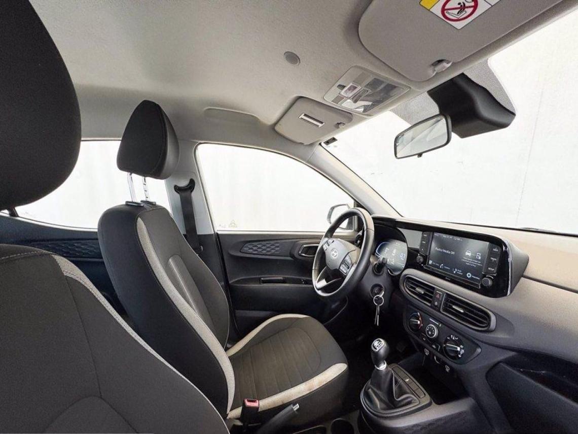 HYUNDAI i10 1 0 mpi connectline navi pack