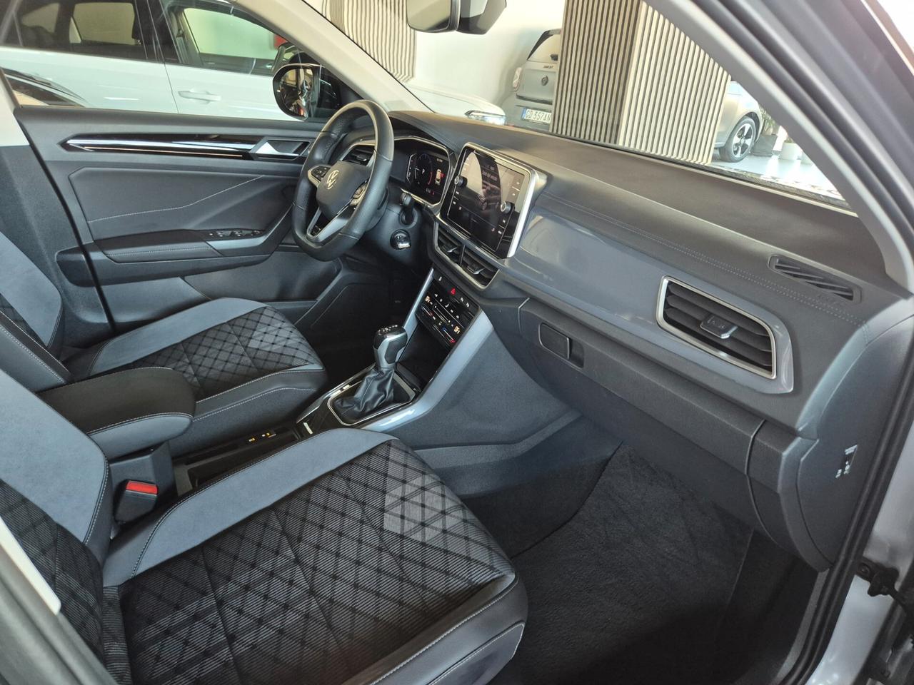 Volkswagen T-Roc 2.0 TDI SCR 150 CV DSG R-Line