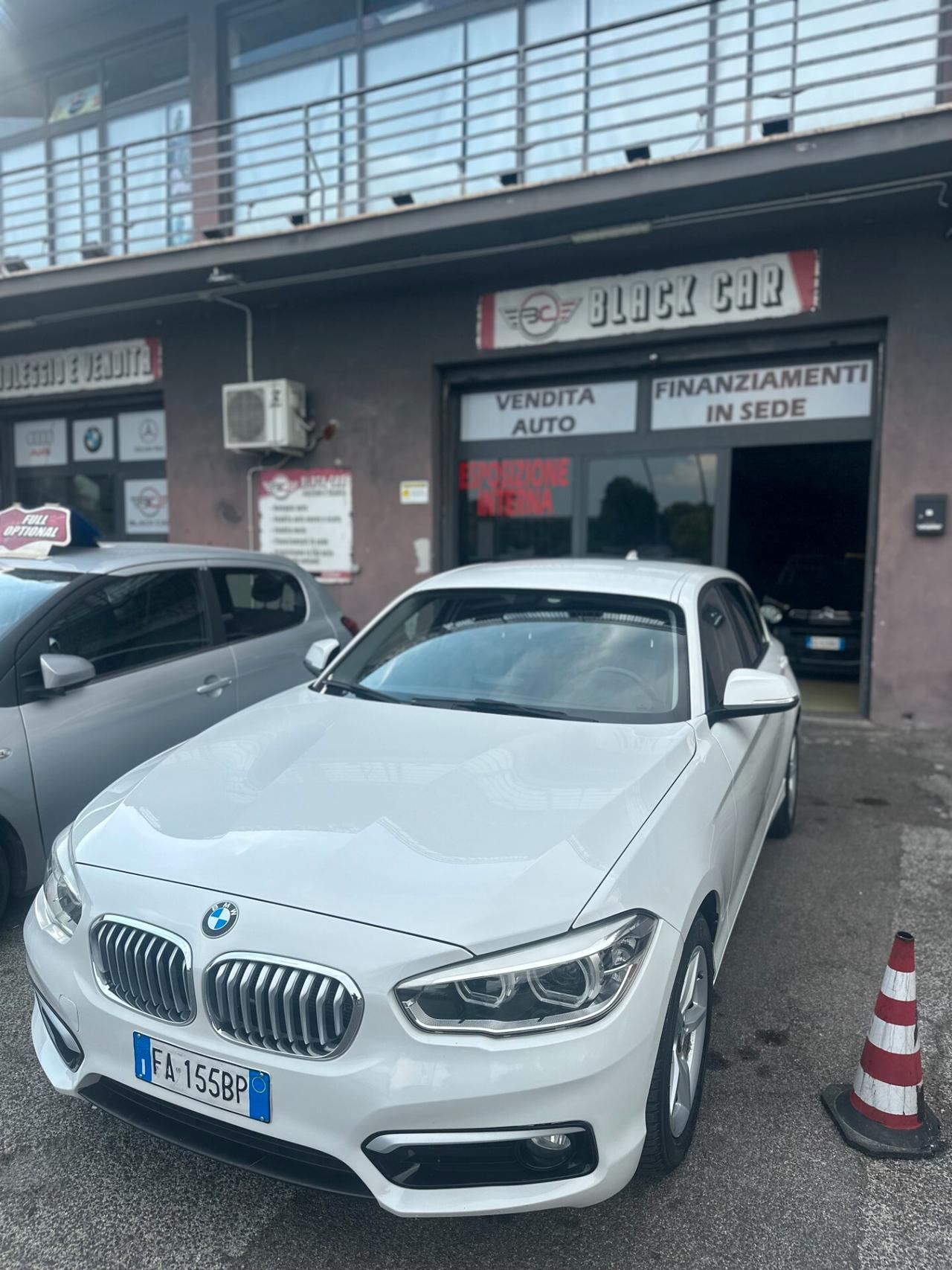 Bmw 116 116d 5p. Urban