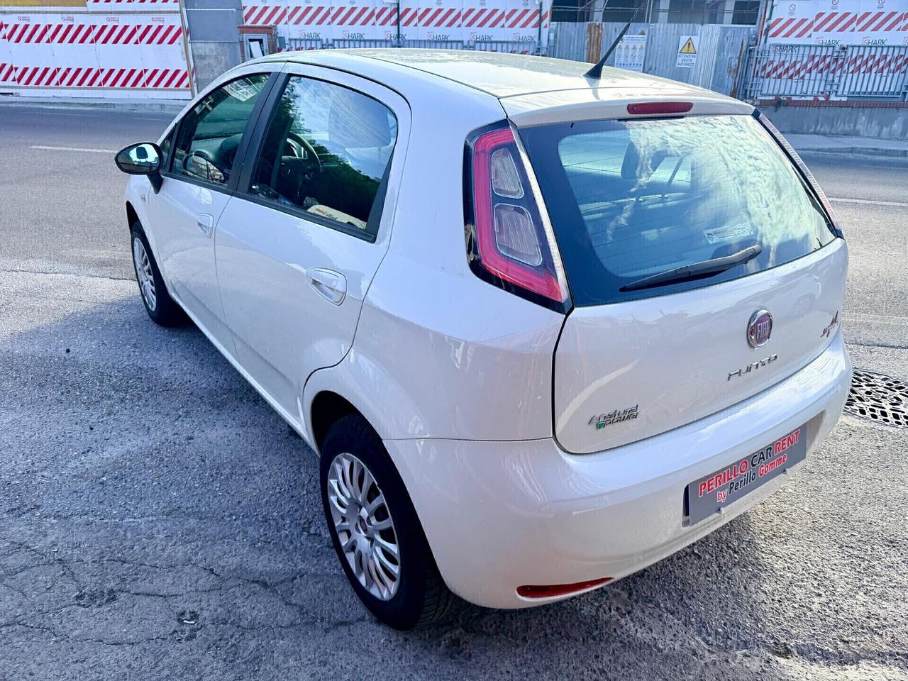 Fiat Punto 1.4 8V 5 porte Natural Power Street