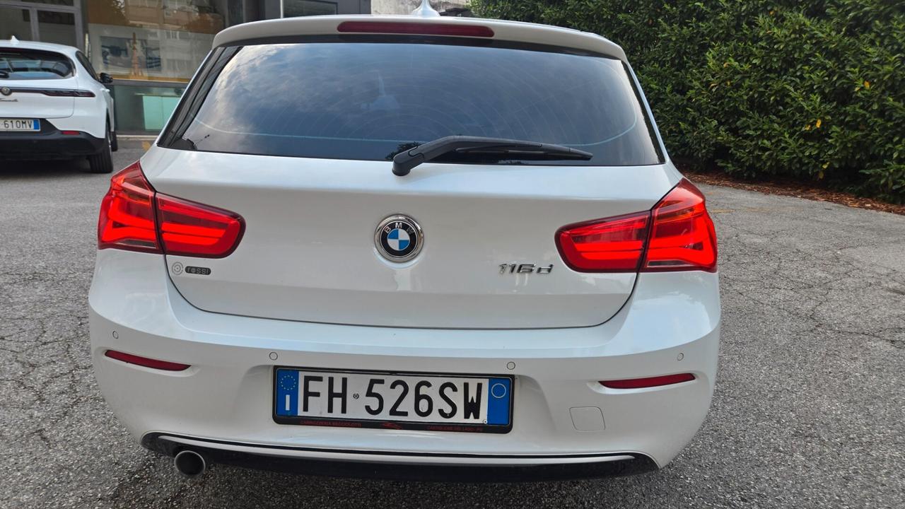 Bmw 116 116d 5p. Urban