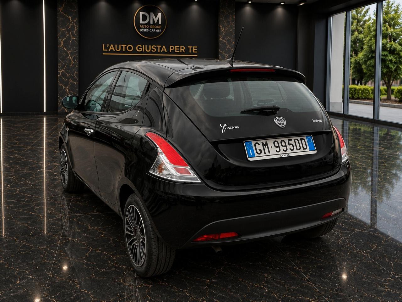 Lancia Ypsilon 1.0 FireFly 5 porte S&S Hybrid Silver Plus