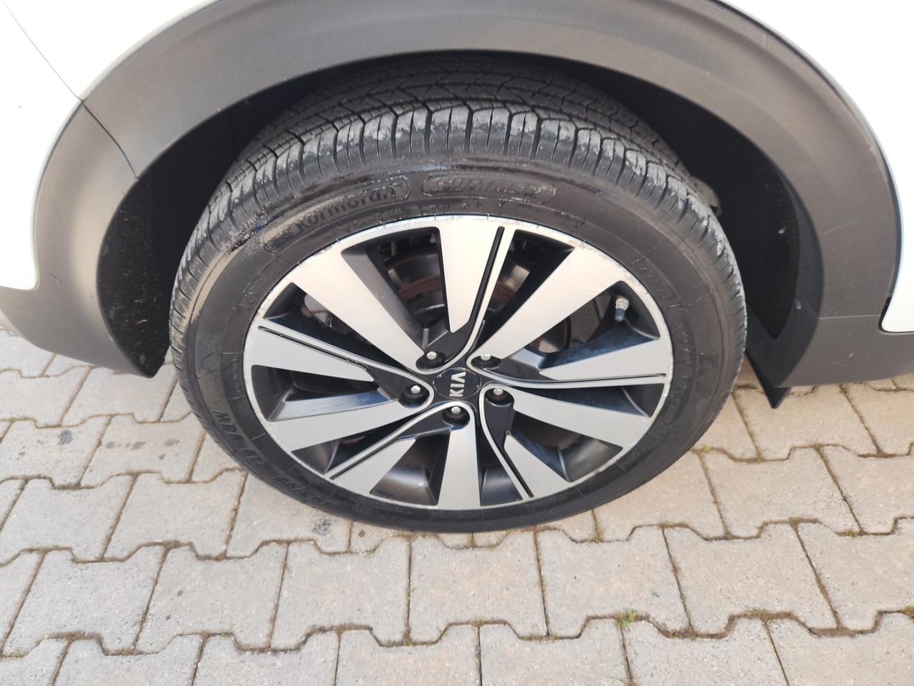 Kia Sportage TETTO APRIBILE