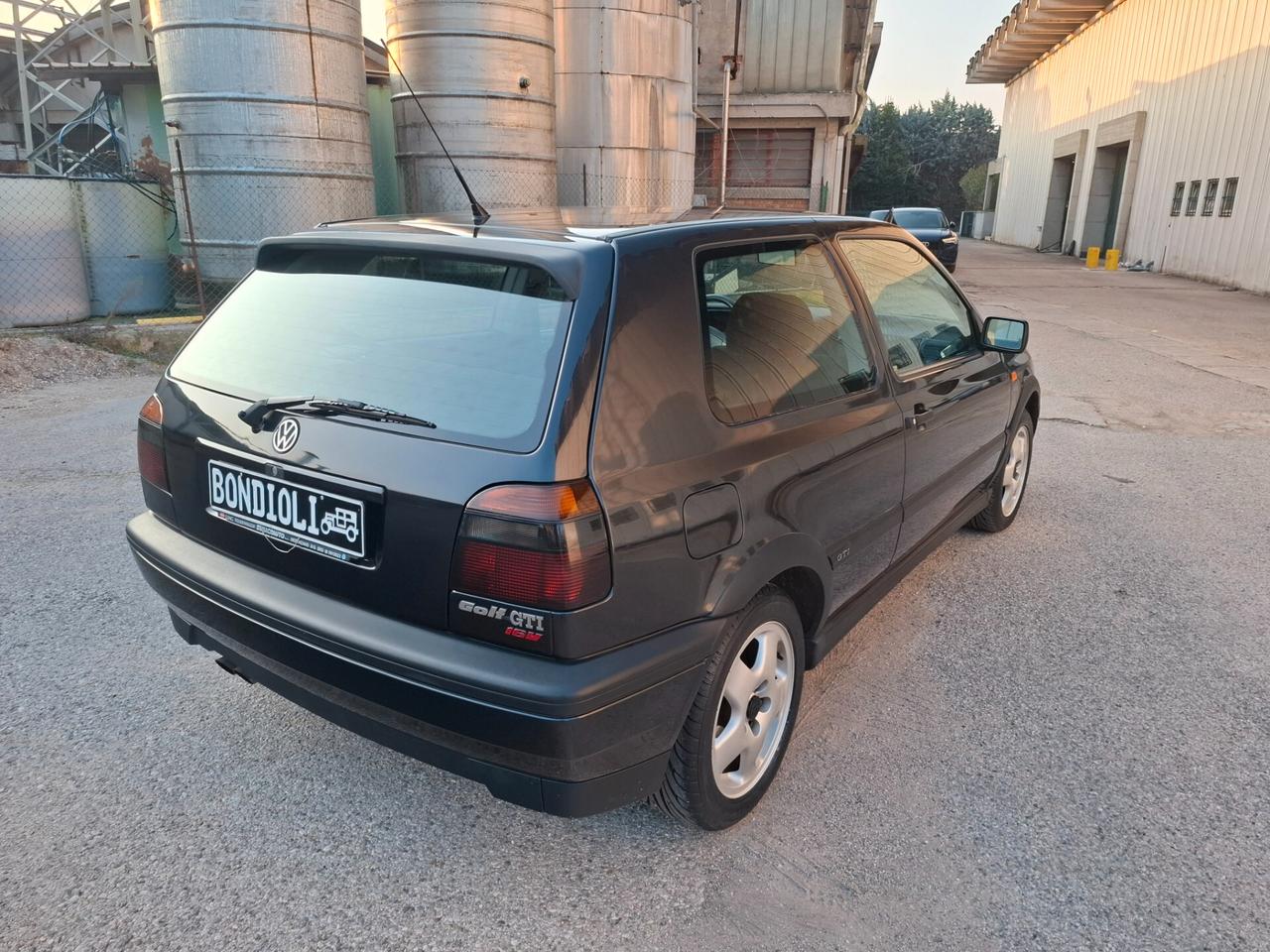 Volkswagen Golf GTI 2.0 16V 29.900km