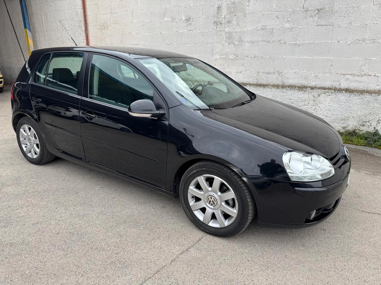 Volkswagen Golf 2.0 16V TDI 5p. Sportline