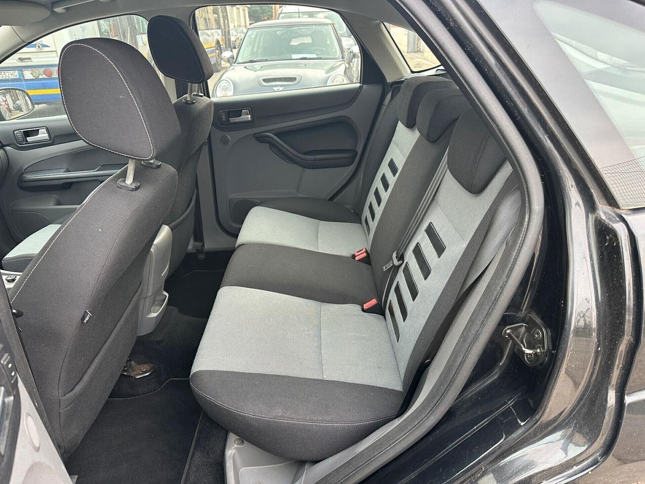 Ford Focus 1.6 TDCi (110CV) 5p. Tit. DPF