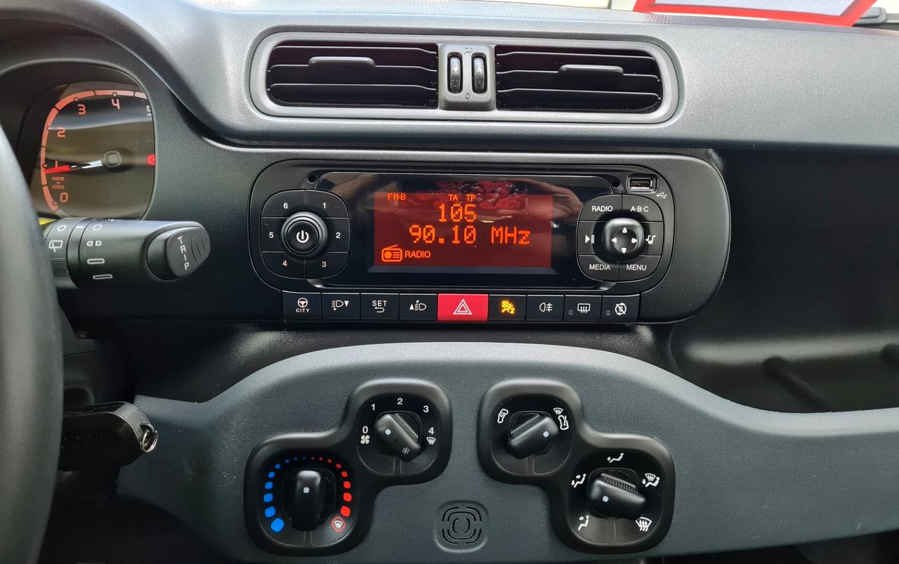 Fiat Panda 1.2 Easy 69 CV 5 Posti