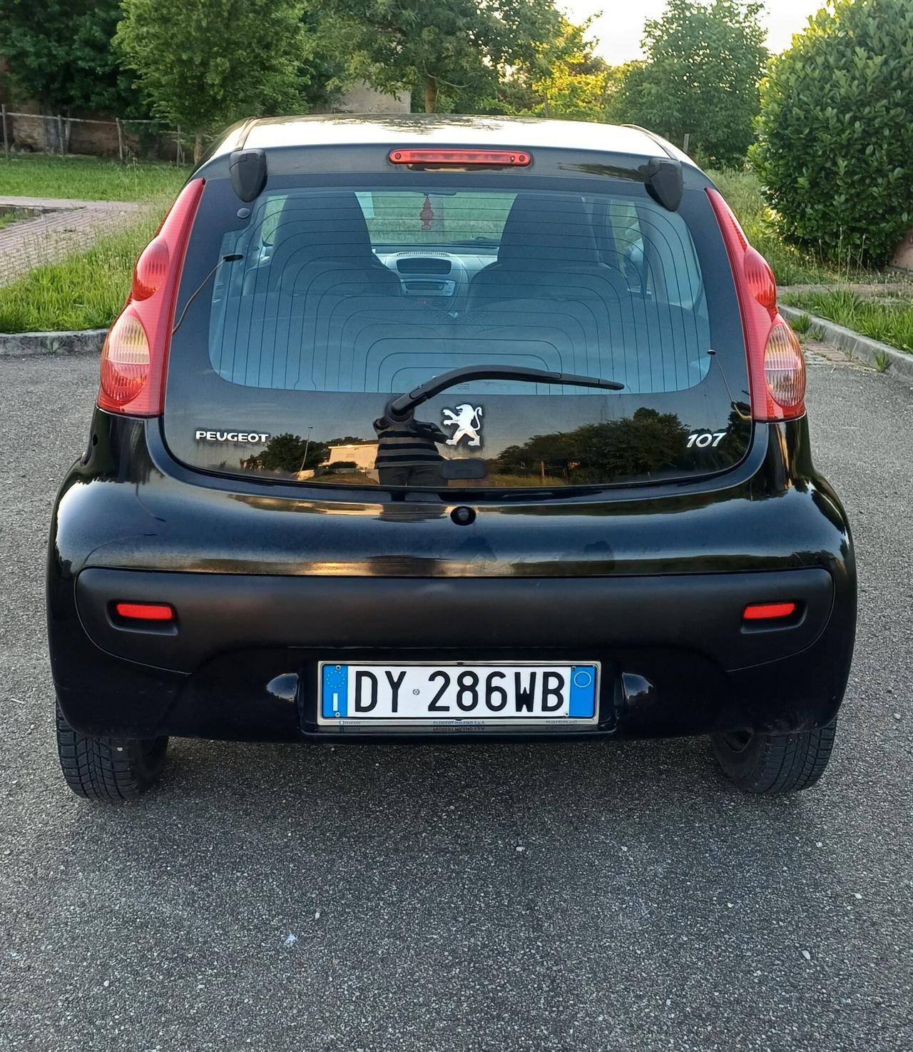 Peugeot 107 1.0 68CV 3p. Sweet Years