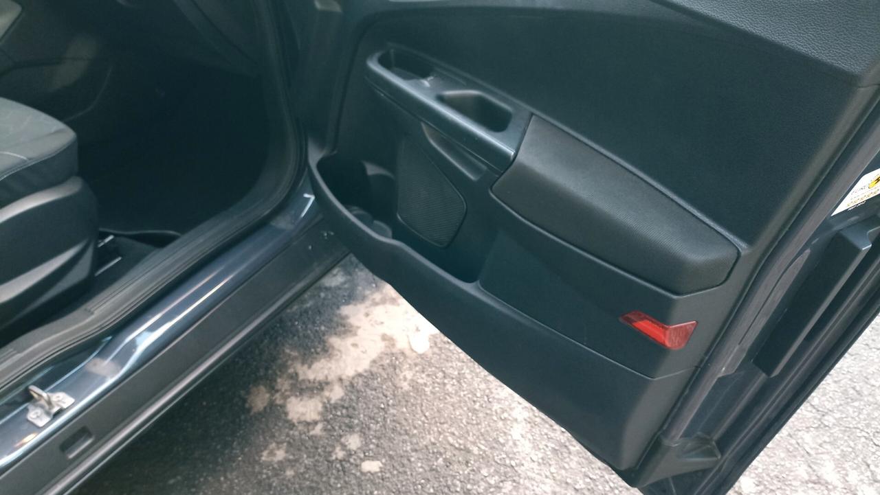 Ford B-Max 1.5 TDCi 75 CV Titanium