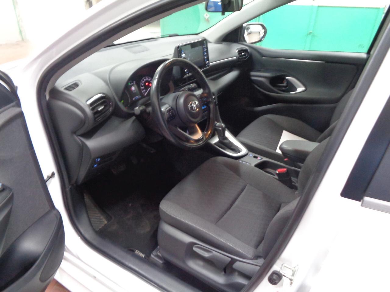 Toyota Yaris 1.5 Hybrid 5 porte Business NEO PATENTATI