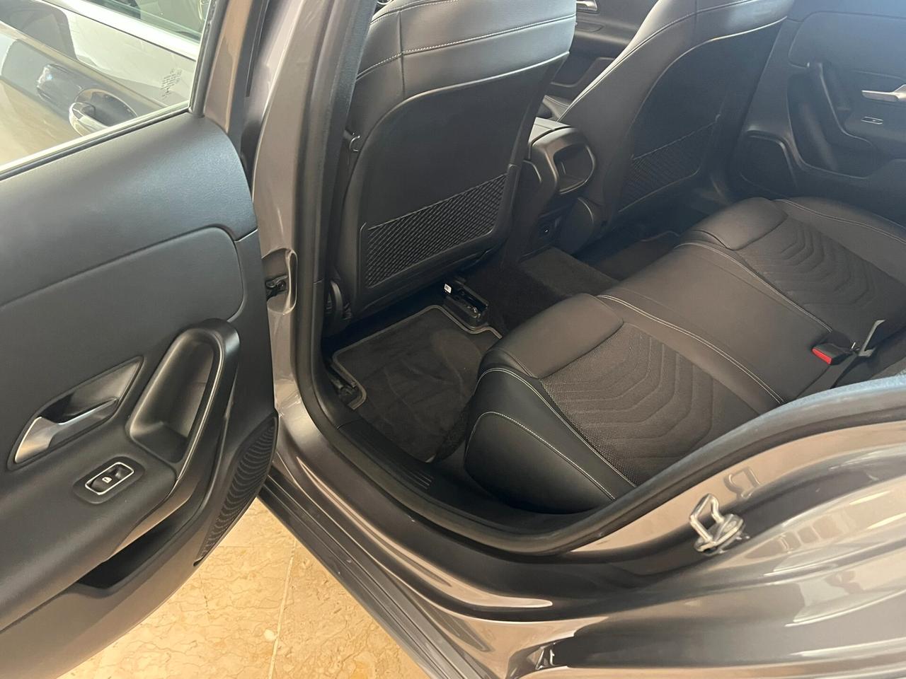 Mercedes-benz A 180 A 180 d Automatic Sport