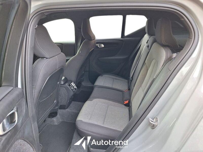 Volvo XC40 B3 163+14 CV Automatico LED Core