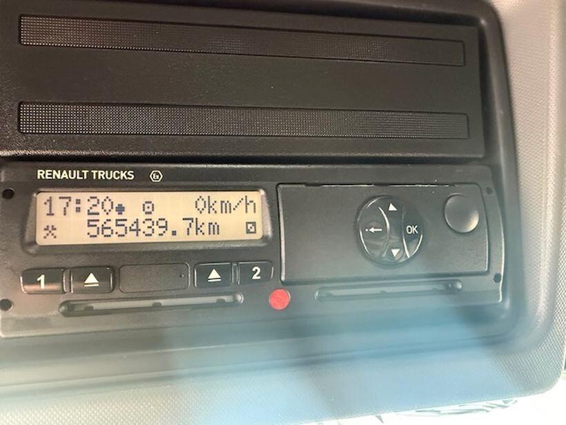 Motrice Renault Premium 460