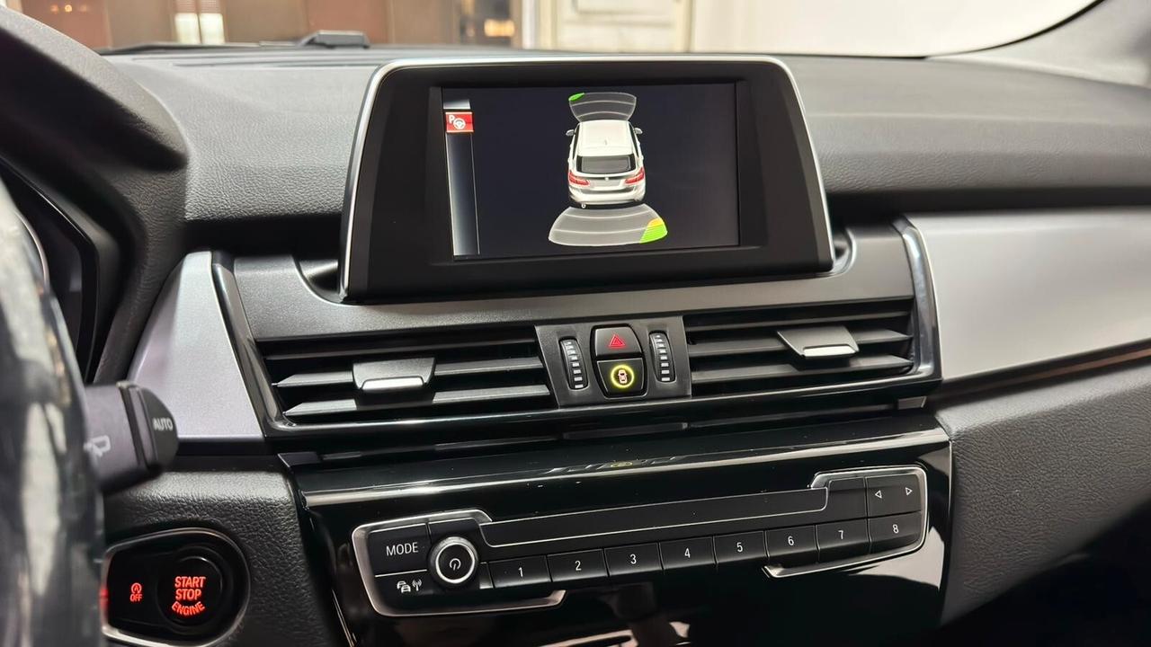 Bmw 2er Active Tourer 216d Luxury